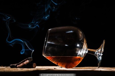 酒和烟图片